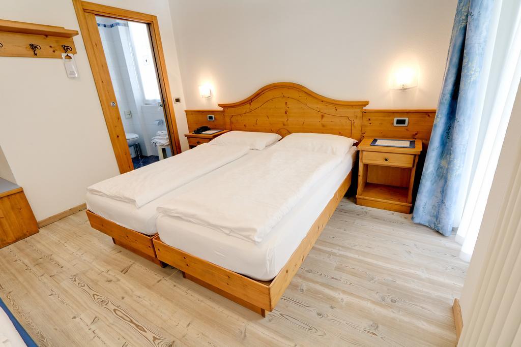 Hotel Garni Sottobosco Dimaro Exteriér fotografie